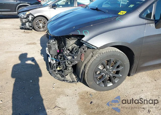 2C4RC1FG6MR561436: 43297150