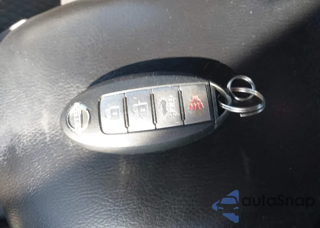 3N1AB7AP0EY328067: 43297250