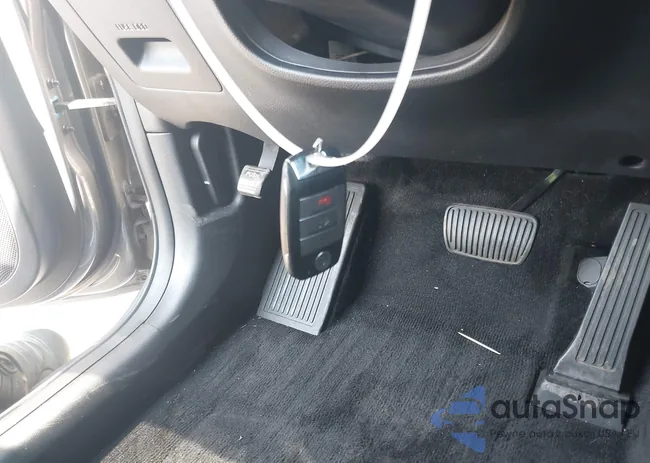 KNDPNCAC0H7281343: 43297305