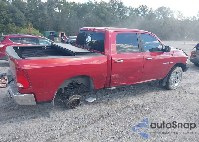 1D3HV13T69S806840: 43297337