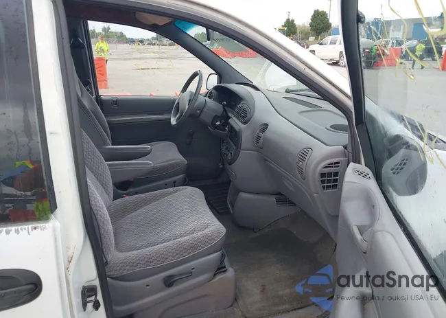 2P4FP25B7YR548022: 43296387