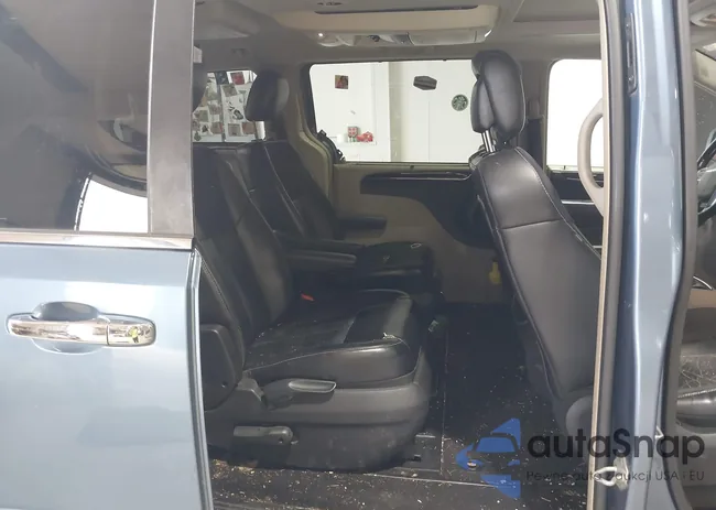 2C4RC1GG1CR106829: 43296557