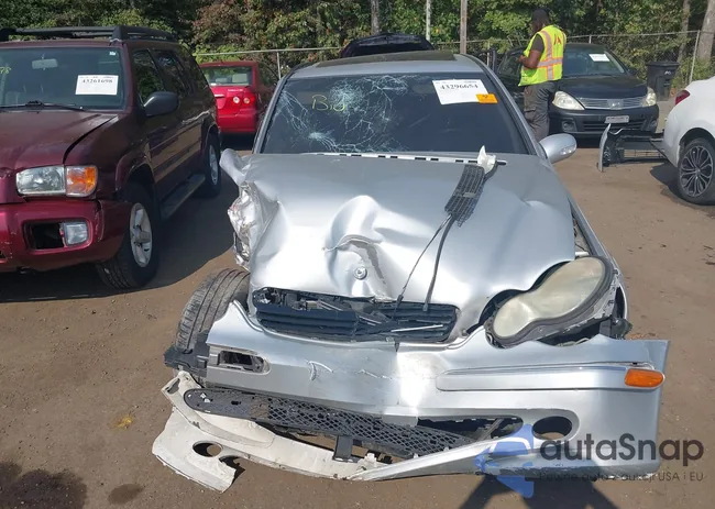 WDBRF61J22F261189: 43296654