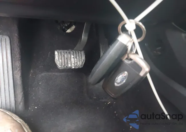 3FA6P0LUXHR286039: 43296666