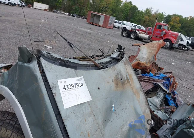 1FMCU96H95KC53182: 43297924