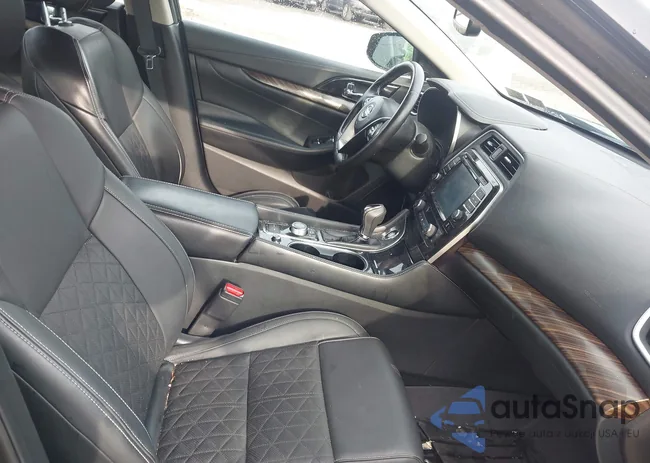 1N4AA6APXHC378570: 43298038