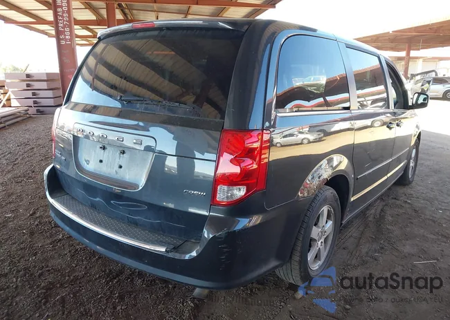 2C4RDGDG5CR105428: 43298172