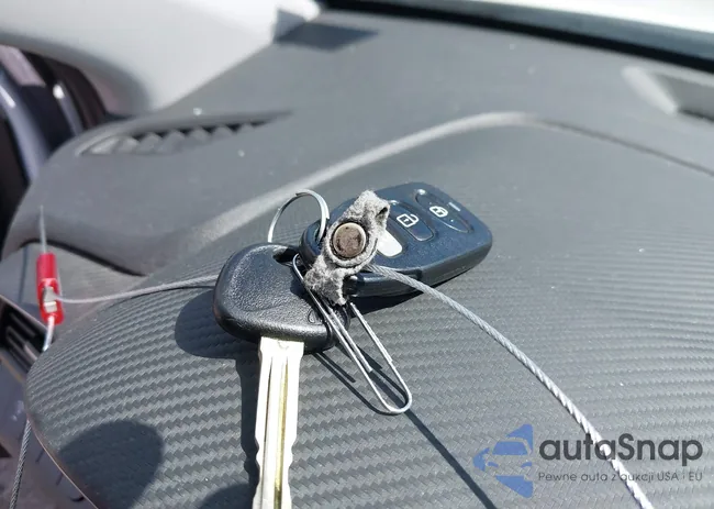 5NPD74LF3KH442023: 43298203