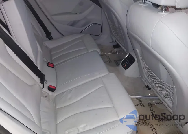 WAUK8GFF1G1005568: 43298205