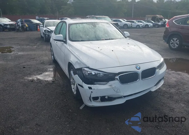 WBA3B5C54DF591140: 43298208