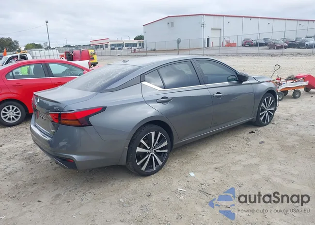 1N4BL4CW8MN415203: 43298258