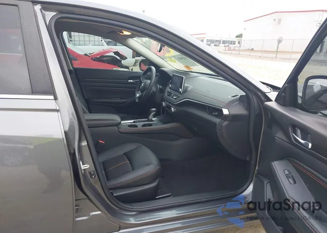 1N4BL4CW8MN415203: 43298258