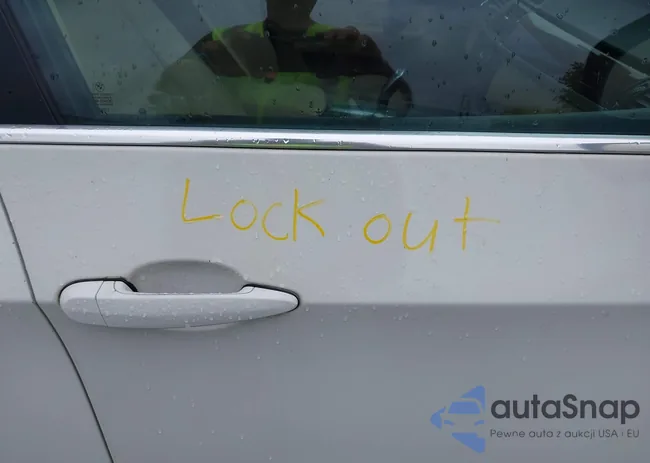 5UXZV4C59D0B17428: 43298296