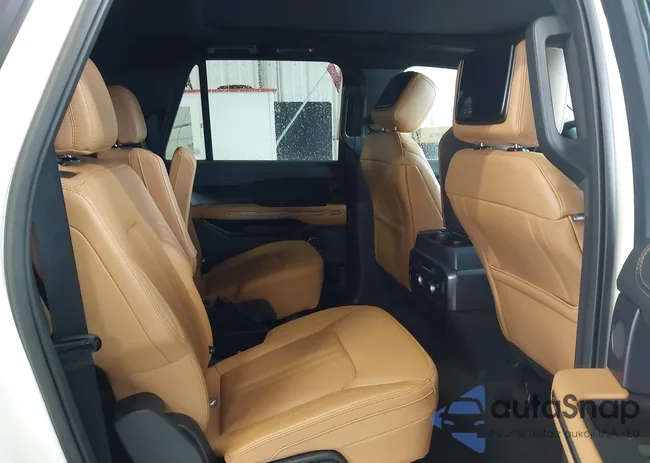 1FMJK1M88REA83094: 43297568