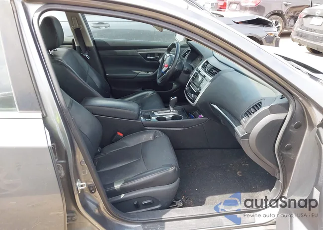 1N4AL3APXJC162653: 43297572