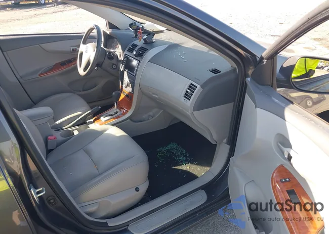 1NXBU4EE9AZ273257: 43297577