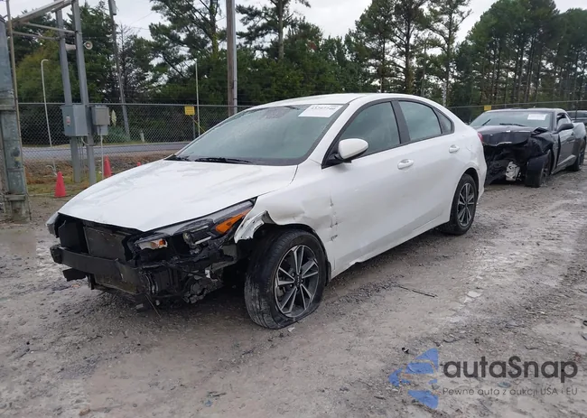 3KPF24AD3RE805637: 43297740