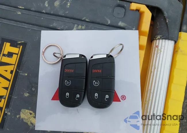 3C4NJDBBXJT325638: 43298839