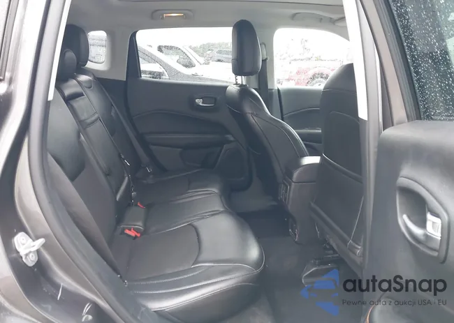 3C4NJDBBXJT325638: 43298839