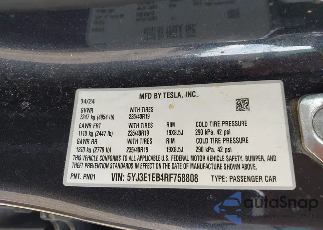 5YJ3E1EB4RF758808: 43298888