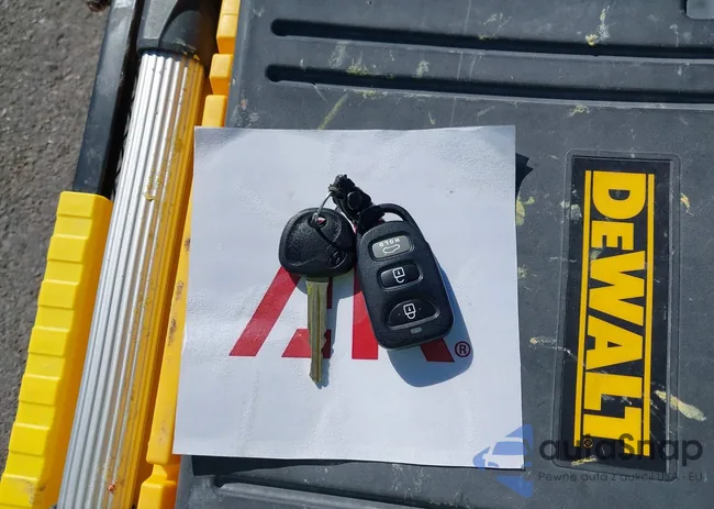 KMHD84LF7HU142136: 43298896