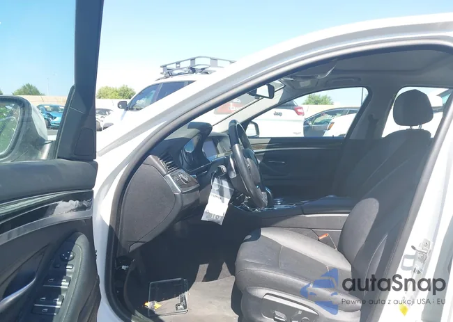 WBA5A5C57GG351946: 43299106