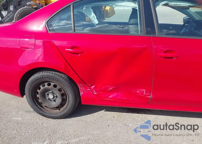 3VWDX7AJ7CM403128: 43299217