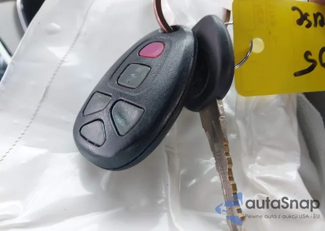 1GNKRGKD2HJ187505: 43299284