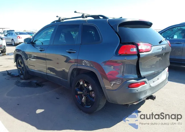 1C4PJLCS0GW158842: 43299345