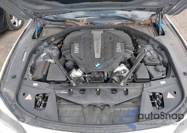 WBAKB8C59CC963195: 43299374