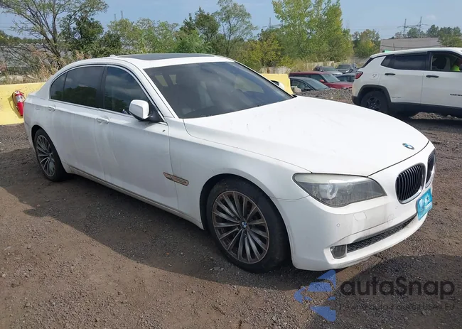 WBAKB8C59CC963195: 43299374