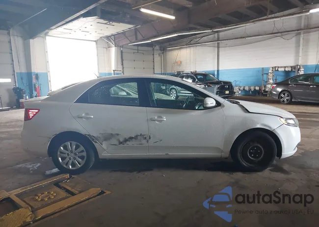 KNAFU4A22D5661752: 43298412