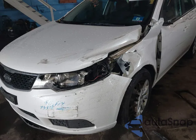 KNAFU4A22D5661752: 43298412