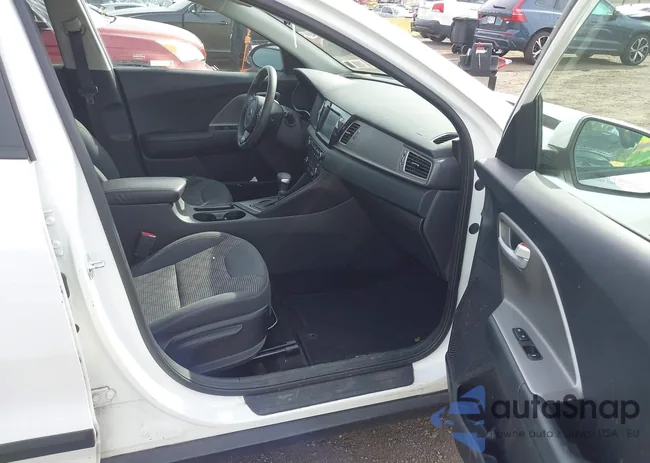 KNDCB3LCXK5262841: 43298478