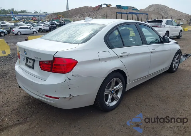 WBA3B5G5XDNS02128: 43298501