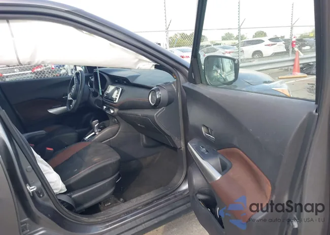 3N1CP5DVXLL540235: 43298646