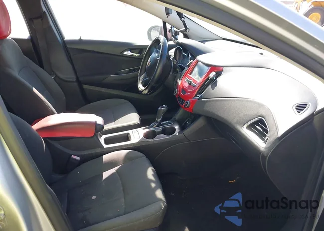 3G1BE6SM2JS558352: 43300017