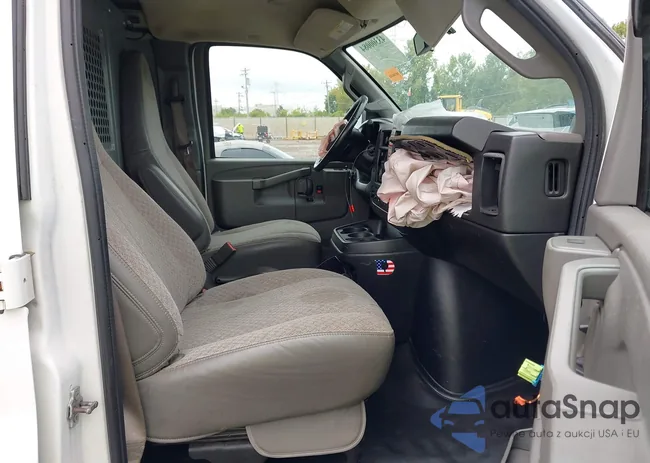 1GCWGAFG9K1151688: 43300084