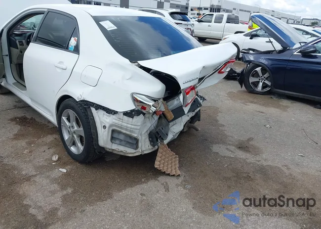 2T1BU4EE0BC640761: 43300186