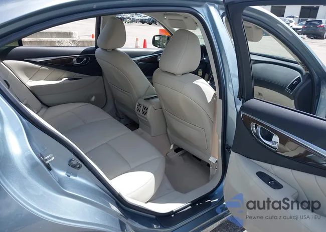 JN1EV7APXJM365505: 43299600