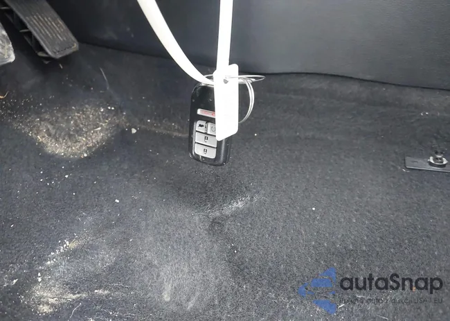 7FARW2H82JE057772: 43299604