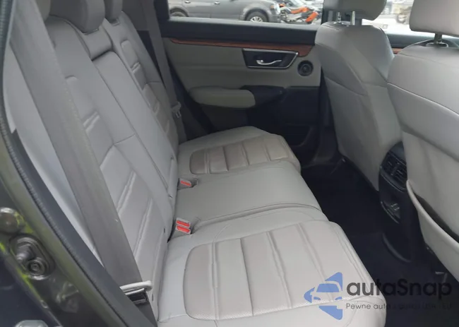 7FARW2H82JE057772: 43299604