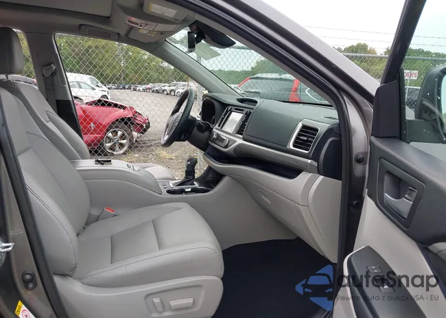 5TDDGRFH6JS040189: 43299763