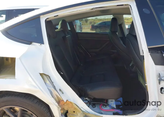 5YJ3E1EA6PF598242: 43300790