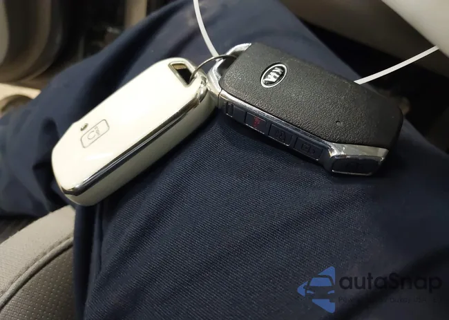 KNDPMCAC6N7025089: 43300842