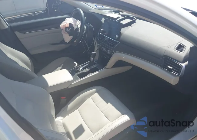 1HGCV1F9XJA012065: 43300911