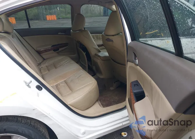 1HGCP26888A003978: 43300945