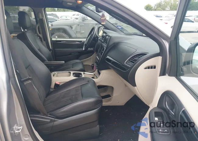 2C4RDGCG4KR557760: 43301013