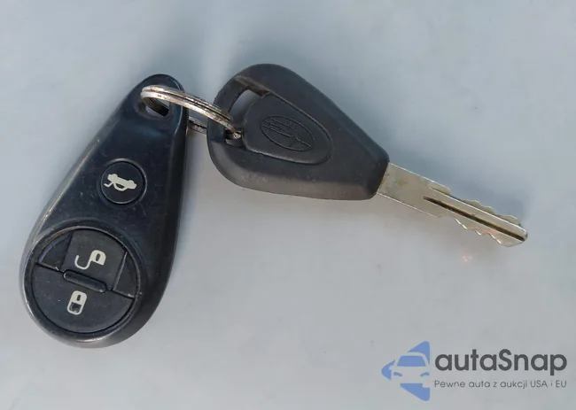 4S4BP61C467341817: 43301077