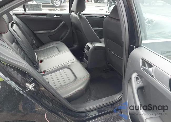 3VW4T7AJ6GM404577: 43301161